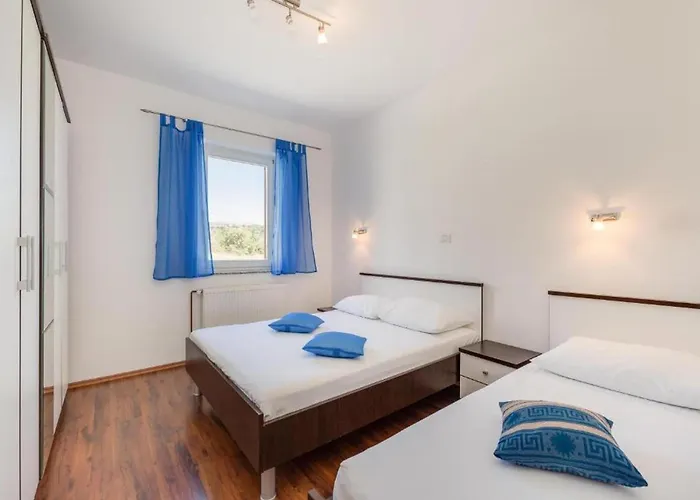 Seaview In With Balcony