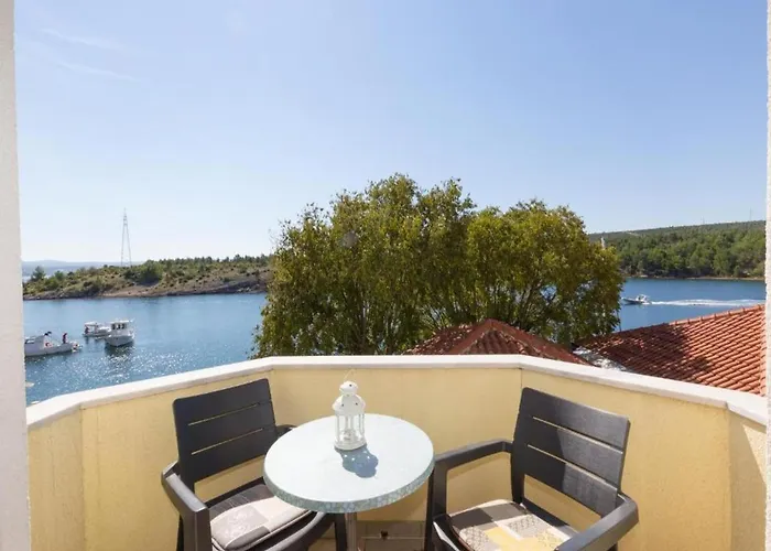 Seaview In Obrovac With Balcony Апартаменты Обровац